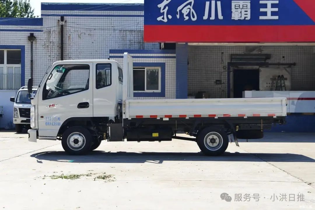 东风 小霸王W15 1.6L 123马力 汽油 3.78米排半栏板小卡(EQ1031S60Q6)外观