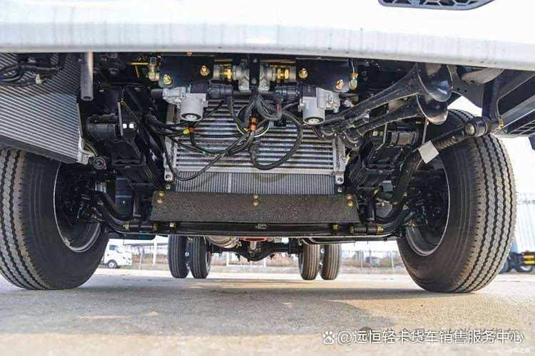 四川货车4S店详解:东风多利卡D5真实油耗实测,主要参数配置(图3) 四川货车4S店详解:东风多利卡D5真实油耗实测,主要参数配置(图3)